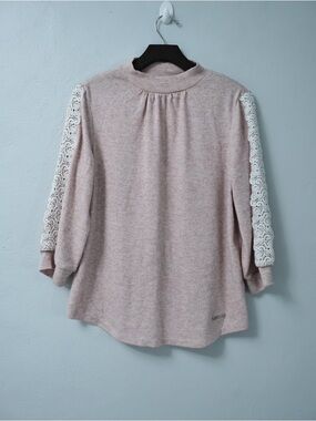 Adrienne Vittadini Blush Pink Pullover with White Lace Sleeves